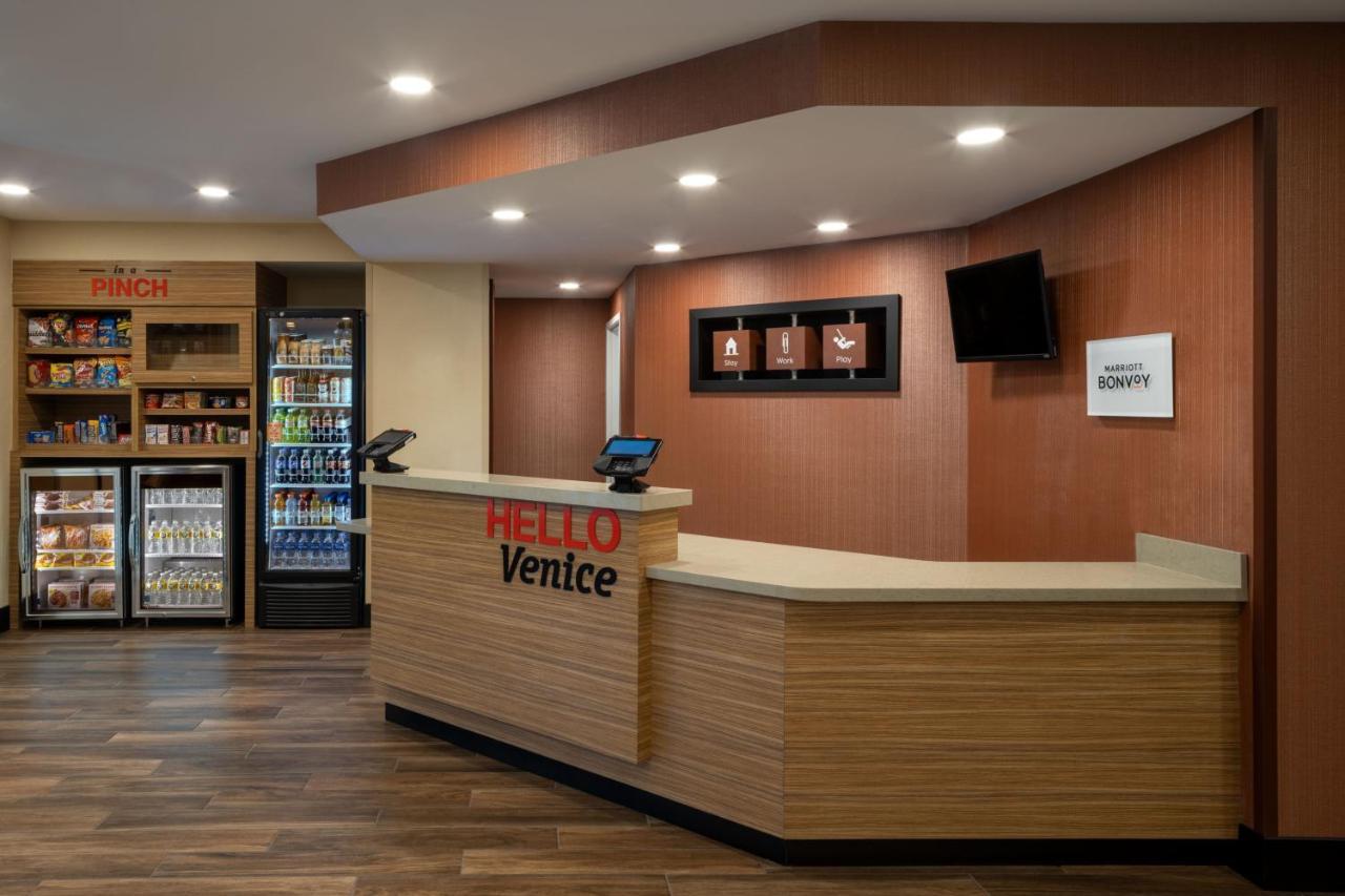 Towneplace Suites By Marriott Венис Экстерьер фото